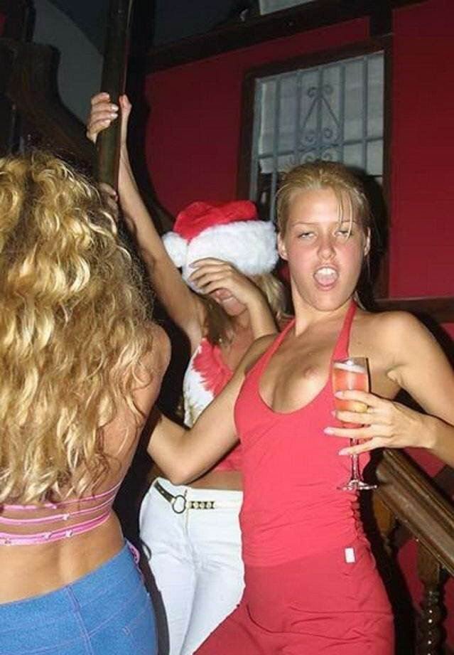 Пьяные девушки с вечеринок 19 фотография